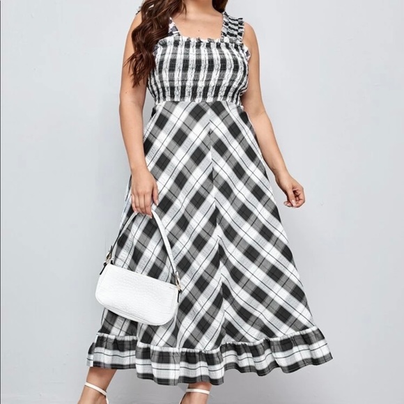 Dresses & Skirts - MAXI DRESS 👗 NWOT